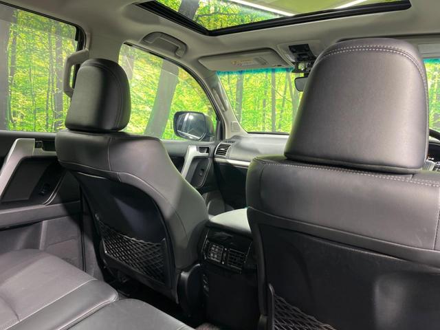 ランドクルーザープラド ＴＸ　Ｌパッケージ・ブラックエディション　後期　７人乗り　ムーンルーフ　純正９型ナビ　全周囲カメラ　セーフティセンス　禁煙車　黒革シート　シートベンチレーション　パワーシート　ＥＴＣ２．０　スマートキー　ＬＥＤヘッド　オートライト（44枚目）