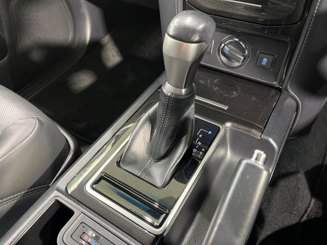 ランドクルーザープラド ＴＸ　Ｌパッケージ・ブラックエディション　後期　７人乗り　ムーンルーフ　純正９型ナビ　全周囲カメラ　セーフティセンス　禁煙車　黒革シート　シートベンチレーション　パワーシート　ＥＴＣ２．０　スマートキー　ＬＥＤヘッド　オートライト（56枚目）