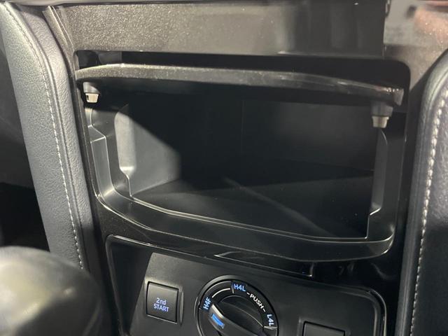 ランドクルーザープラド ＴＸ　Ｌパッケージ・ブラックエディション　後期　７人乗り　ムーンルーフ　純正９型ナビ　全周囲カメラ　セーフティセンス　禁煙車　黒革シート　シートベンチレーション　パワーシート　ＥＴＣ２．０　スマートキー　ＬＥＤヘッド　オートライト（60枚目）