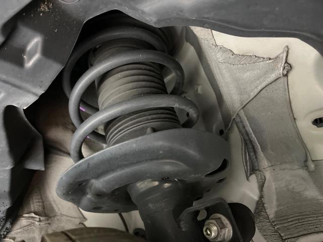 アクア Ｚ　純正１０型ナビ　全周囲カメラ　セーフティセンス　レーダークルーズ　ＡＣ１００Ｖ電源　禁煙車　ＥＴＣ　ドラレコ　スマートキー　ＬＥＤヘッド　オートライト　純正１６インチＡＷ　オートエアコン（20枚目）