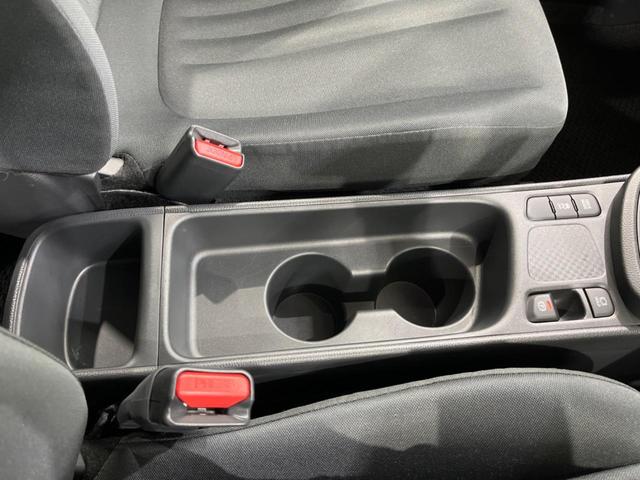 ヤリスクロス X メモリーナビ バックカメラ セーフティセンス レーダークルーズ 禁煙車 ドラレコ コーナーセンサー スマートキー ETC オートハイビーム 車線逸脱警報 オートライト Bluetooth フルセグ(52枚目)