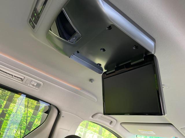 ヴェルファイア ２．４Ｚ　プラチナムセレクション　両側電動スライド　ＡＬＰＩＮＥ８型ナビ　後席モニター　バックカメラ　禁煙車　電動リヤゲート　クリアランスソナー　ＥＴＣ　スマートキー　ＨＩＤヘッド　オートライト　純正１８インチＡＷ　オートエアコン（5枚目）