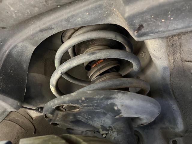 ヴェルファイア ２．４Ｚ　プラチナムセレクション　両側電動スライド　ＡＬＰＩＮＥ８型ナビ　後席モニター　バックカメラ　禁煙車　電動リヤゲート　クリアランスソナー　ＥＴＣ　スマートキー　ＨＩＤヘッド　オートライト　純正１８インチＡＷ　オートエアコン（21枚目）