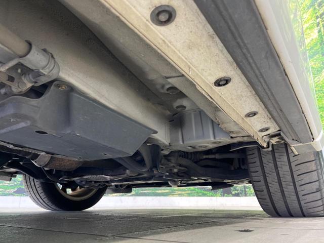 ヴェルファイア ２．４Ｚ　プラチナムセレクション　両側電動スライド　ＡＬＰＩＮＥ８型ナビ　後席モニター　バックカメラ　禁煙車　電動リヤゲート　クリアランスソナー　ＥＴＣ　スマートキー　ＨＩＤヘッド　オートライト　純正１８インチＡＷ　オートエアコン（22枚目）