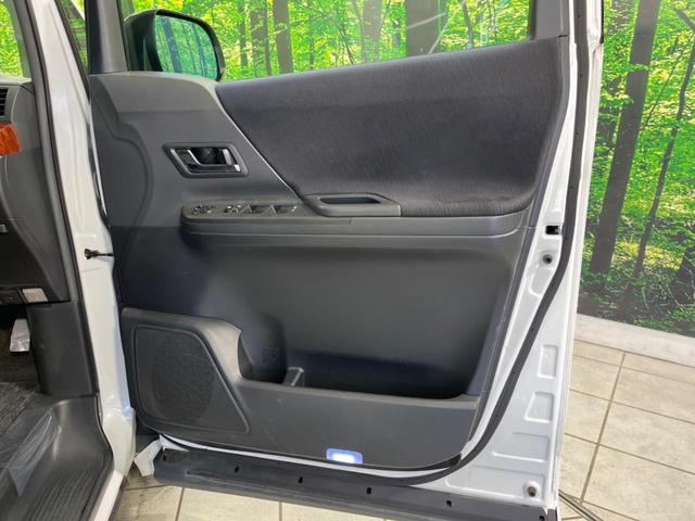 ヴェルファイア ２．４Ｚ　プラチナムセレクション　両側電動スライド　ＡＬＰＩＮＥ８型ナビ　後席モニター　バックカメラ　禁煙車　電動リヤゲート　クリアランスソナー　ＥＴＣ　スマートキー　ＨＩＤヘッド　オートライト　純正１８インチＡＷ　オートエアコン（39枚目）