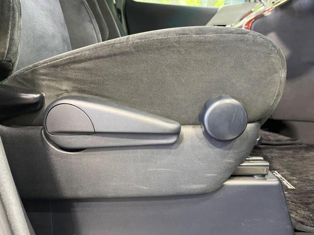 ヴェルファイア ２．４Ｚ　プラチナムセレクション　両側電動スライド　ＡＬＰＩＮＥ８型ナビ　後席モニター　バックカメラ　禁煙車　電動リヤゲート　クリアランスソナー　ＥＴＣ　スマートキー　ＨＩＤヘッド　オートライト　純正１８インチＡＷ　オートエアコン（40枚目）