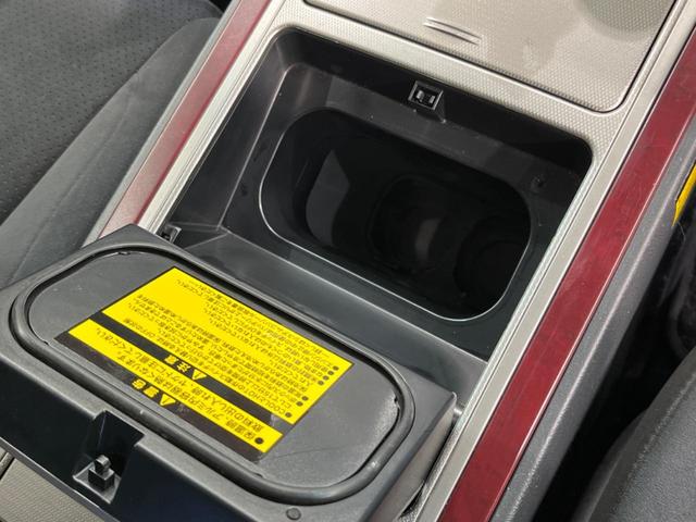 ヴェルファイア ２．４Ｚ　プラチナムセレクション　両側電動スライド　ＡＬＰＩＮＥ８型ナビ　後席モニター　バックカメラ　禁煙車　電動リヤゲート　クリアランスソナー　ＥＴＣ　スマートキー　ＨＩＤヘッド　オートライト　純正１８インチＡＷ　オートエアコン（61枚目）