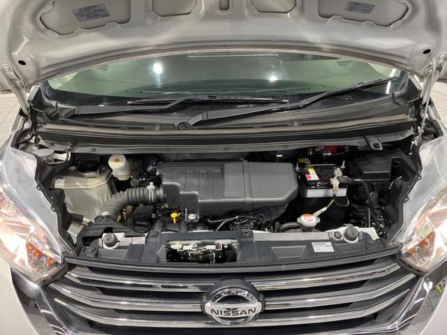 デイズルークス Ｘ　Ｖセレクション　両側電動スライド　純正ナビ　全周囲カメラ　エマージェンシーブレーキ　禁煙車　ドラレコ　スマートキー　ＥＴＣ　純正１４インチアルミ　オートエアコン　Ｂｌｕｅｔｏｏｔｈ再生　フルセグ　ＣＤ／ＤＶＤ再生（18枚目）