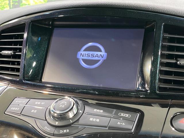 エルグランド ３５０ハイウェイスタープレミアムアーバンクロム　サンルーフ　後席モニター　メーカーナビ　両側電動スライド　全周囲カメラ　エマージェンシーブレーキ　レーダークルーズ　禁煙車　レザーシート　シートヒーター　パワーシート　ドラレコ　ＬＥＤヘッド　ＥＴＣ（5枚目）