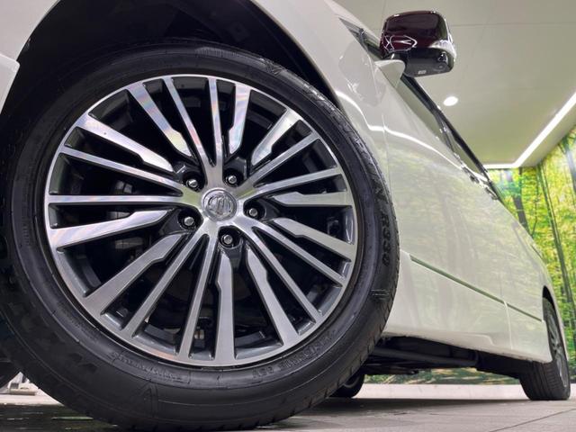 エルグランド ３５０ハイウェイスタープレミアムアーバンクロム　サンルーフ　後席モニター　メーカーナビ　両側電動スライド　全周囲カメラ　エマージェンシーブレーキ　レーダークルーズ　禁煙車　レザーシート　シートヒーター　パワーシート　ドラレコ　ＬＥＤヘッド　ＥＴＣ（14枚目）
