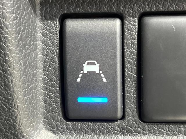 エルグランド ３５０ハイウェイスタープレミアムアーバンクロム　サンルーフ　後席モニター　メーカーナビ　両側電動スライド　全周囲カメラ　エマージェンシーブレーキ　レーダークルーズ　禁煙車　レザーシート　シートヒーター　パワーシート　ドラレコ　ＬＥＤヘッド　ＥＴＣ（29枚目）