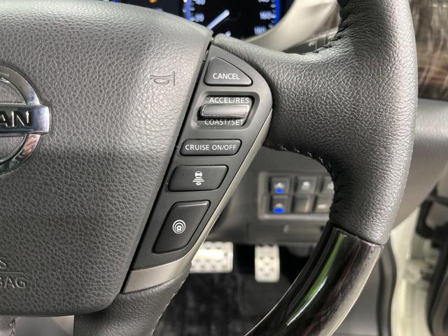 エルグランド ３５０ハイウェイスタープレミアムアーバンクロム　サンルーフ　後席モニター　メーカーナビ　両側電動スライド　全周囲カメラ　エマージェンシーブレーキ　レーダークルーズ　禁煙車　レザーシート　シートヒーター　パワーシート　ドラレコ　ＬＥＤヘッド　ＥＴＣ（34枚目）