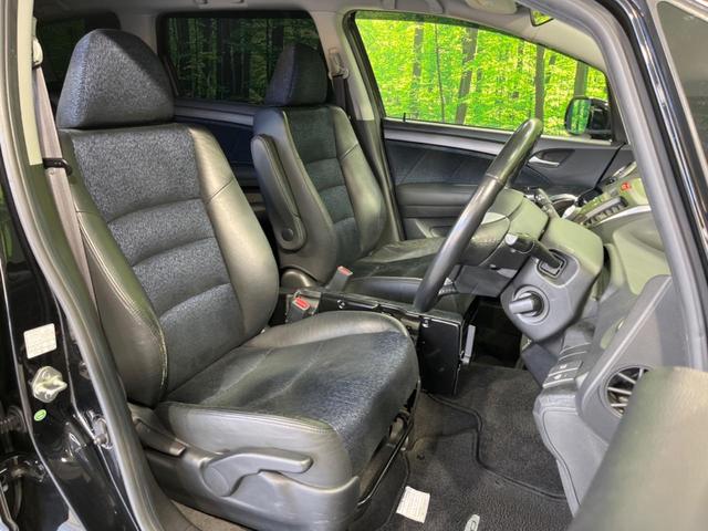 オデッセイ アブソルートＨＤＤナビスペシャルエディション　純正ナビ　バックカメラ　禁煙車　ハーフレザーシート　ＥＴＣ　クルコン　ＨＩＤヘッド　オートライト　オートエアコン　リモコンキー　純正１８インチアルミ　ＣＤ再生　盗難防止システム　電動格納ミラー（8枚目）