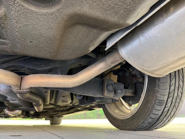 オデッセイ アブソルートＨＤＤナビスペシャルエディション　純正ナビ　バックカメラ　禁煙車　ハーフレザーシート　ＥＴＣ　クルコン　ＨＩＤヘッド　オートライト　オートエアコン　リモコンキー　純正１８インチアルミ　ＣＤ再生　盗難防止システム　電動格納ミラー（22枚目）