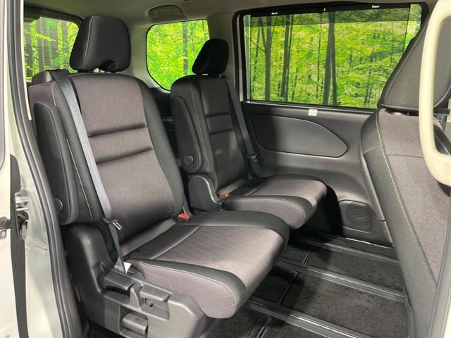 セレナ ｅ－パワー　ハイウェイスターＶ　両側電動スライド　純正９型ナビ　全周囲カメラ　エマージェンシーブレーキ　プロパイロット　禁煙車　シートヒーター　ＥＴＣ　ドラレコ　スマートキー　ＬＥＤヘッド　オートライト　純正１５インチＡＷ（9枚目）