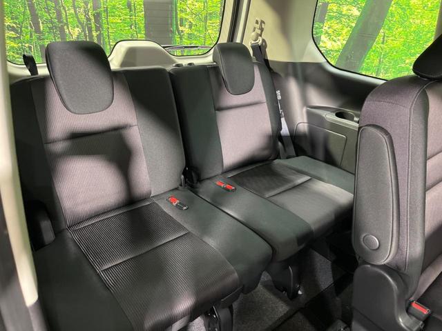 セレナ ｅ－パワー　ハイウェイスターＶ　両側電動スライド　純正９型ナビ　全周囲カメラ　エマージェンシーブレーキ　プロパイロット　禁煙車　シートヒーター　ＥＴＣ　ドラレコ　スマートキー　ＬＥＤヘッド　オートライト　純正１５インチＡＷ（10枚目）