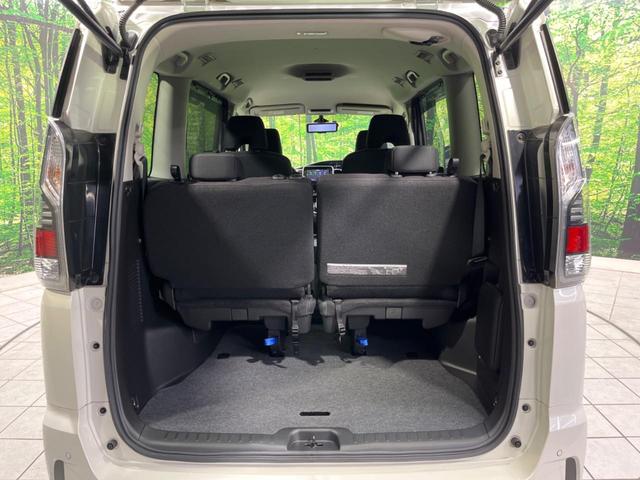 セレナ ｅ－パワー　ハイウェイスターＶ　両側電動スライド　純正９型ナビ　全周囲カメラ　エマージェンシーブレーキ　プロパイロット　禁煙車　シートヒーター　ＥＴＣ　ドラレコ　スマートキー　ＬＥＤヘッド　オートライト　純正１５インチＡＷ（42枚目）