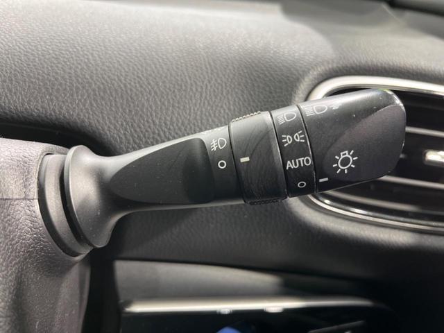 プリウス A 後期 純正9型ナビ バックカメラ セーフティセンス 禁煙車 パワーシート ETC2.0 スマートキー LEDヘッド オートライト 純正15インチAW オートエアコン ヘッドアップディスプレイ(61枚目)