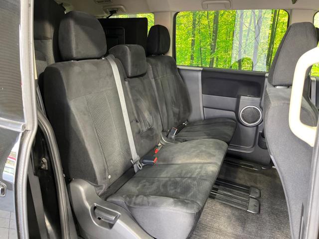 デリカD:5 D パワーパッケージ 4WD ターボ ディーゼル 両側電動ドア SDナビ 後席モニター バックカメラ 禁煙車 ドラレコ HIDヘッド オートライト オートエアコン ETC クルコン 純正18インチAW bluetooth(9枚目)