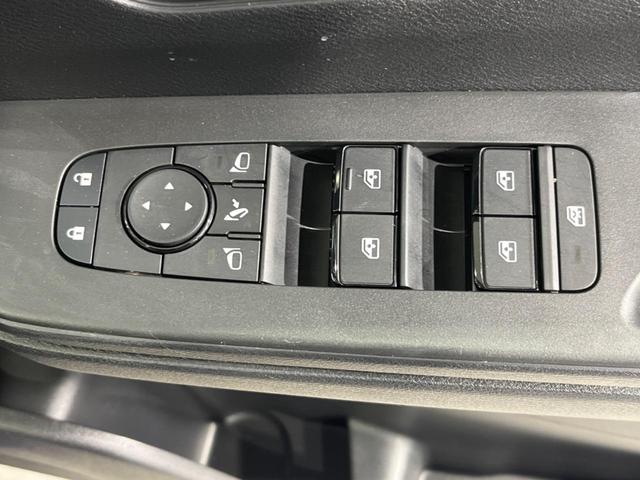 セレナ ハイウェイスターV 両側電動スライド 純正12型ナビ 後席モニター 全周囲カメラ エマージェンシーブレーキ プロパイロット 禁煙車 ETC2.0 ドラレコ スマートキー LEDヘッド 純正16インチAW(47枚目)