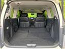 後席を格納すると、これだけの広さが!シーンに合わせたシートアレンジで、大きな荷物も積むことが出来ます♪