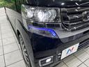 【ＬＥＤヘッドライト】悪天候や夜間走行時も良好な視界を確保し安心して運転できる高輝度ＬＥＤヘッドライトを装備！点灯速度が早く、消費電力も抑えられています。