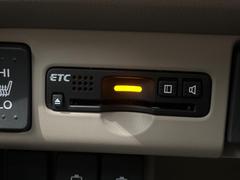 【ＥＴＣ】高速道路の料金所をストレスなく通過！話題のスポットやサービスエリアに多い「スマートIntercooler」利用時は必須のアイテムです。当店でセットアップを実施、ご納車当日からすぐにご利用いただけます！ 6