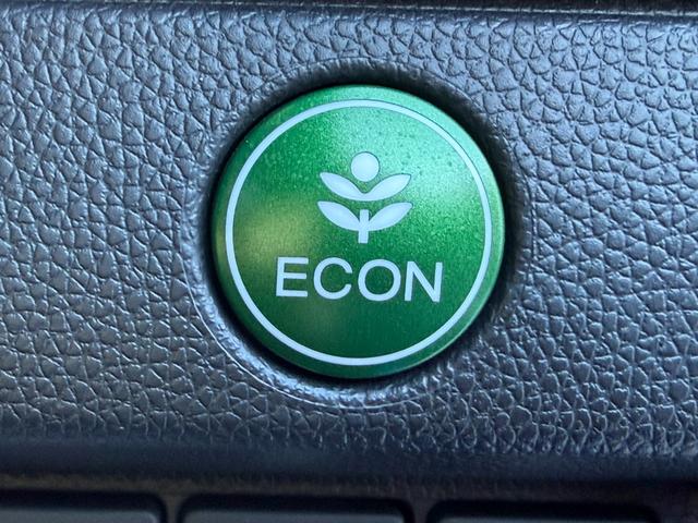 フィットハイブリッド Ｓホンダセンシング　禁煙・ワンオーナー・ドラレコ・７インチ純ナビＴＶ・Ｂｌｕｅｔｏｏｔｈ・インターナビ・Ｒカメラ・ＥＴＣ・スマートキー・ＬＥＤ・ＡＷ　スマ－トキ－　アクティブクルーズコントロール　パワーウインドウ　ＡＢＳ（49枚目）