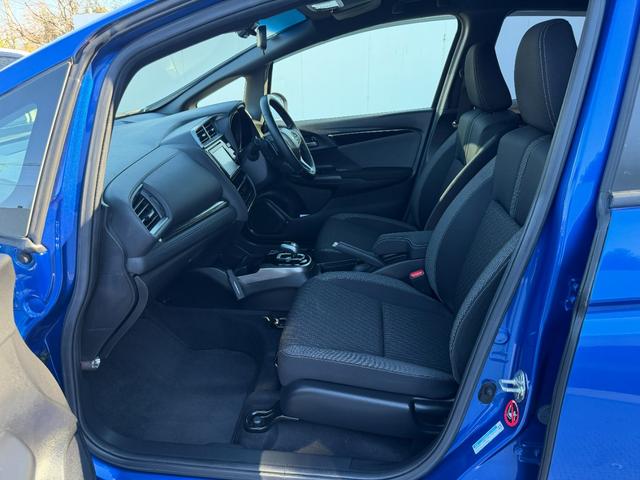 フィットハイブリッド Ｓホンダセンシング　禁煙・ワンオーナー・ドラレコ・７インチ純ナビＴＶ・Ｂｌｕｅｔｏｏｔｈ・インターナビ・Ｒカメラ・ＥＴＣ・スマートキー・ＬＥＤ・ＡＷ　スマ－トキ－　アクティブクルーズコントロール　パワーウインドウ　ＡＢＳ（56枚目）