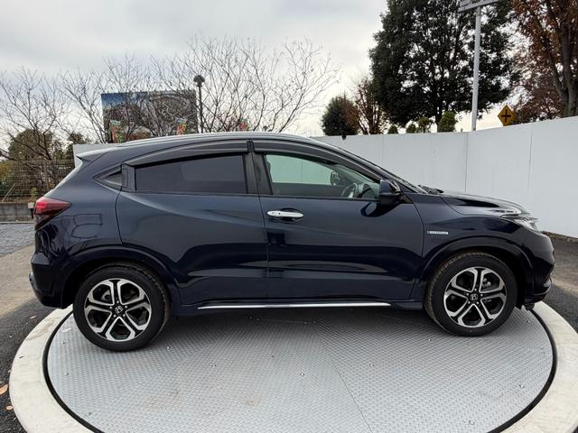 ヴェゼル ハイブリッドZ・ホンダセンシング ワンオーナー・7インチ純ナビTV・Bluetooth・インターナビ・Rカメラ・ETC・シートヒーター・AW レーダーサポート 1オーナ- DVD再生機能 整備記録簿 横滑り防止システム 盗難防止装置(22枚目)