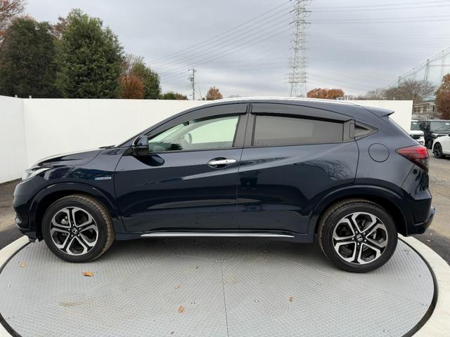 ヴェゼル ハイブリッドZ・ホンダセンシング ワンオーナー・7インチ純ナビTV・Bluetooth・インターナビ・Rカメラ・ETC・シートヒーター・AW レーダーサポート 1オーナ- DVD再生機能 整備記録簿 横滑り防止システム 盗難防止装置(26枚目)