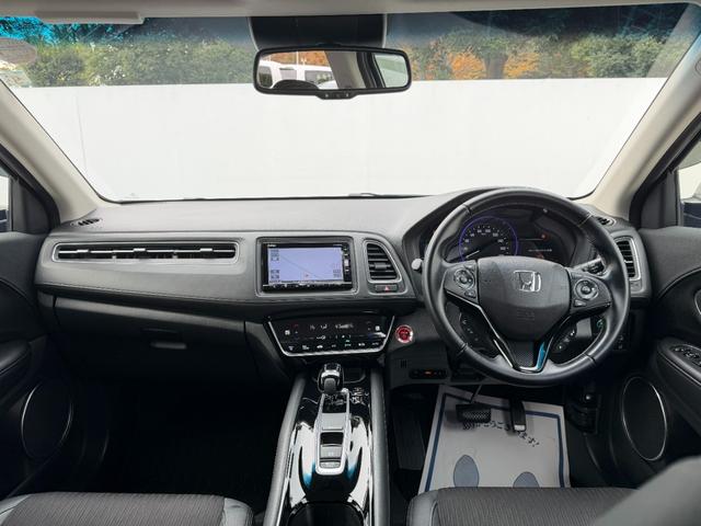 ヴェゼル ハイブリッドZ・ホンダセンシング ワンオーナー・7インチ純ナビTV・Bluetooth・インターナビ・Rカメラ・ETC・シートヒーター・AW レーダーサポート 1オーナ- DVD再生機能 整備記録簿 横滑り防止システム 盗難防止装置(29枚目)