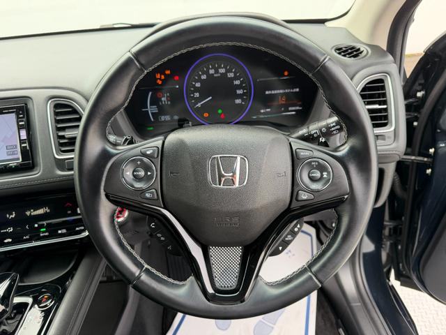 ヴェゼル ハイブリッドZ・ホンダセンシング ワンオーナー・7インチ純ナビTV・Bluetooth・インターナビ・Rカメラ・ETC・シートヒーター・AW レーダーサポート 1オーナ- DVD再生機能 整備記録簿 横滑り防止システム 盗難防止装置(35枚目)