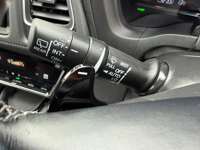 ヴェゼル ハイブリッドZ・ホンダセンシング ワンオーナー・7インチ純ナビTV・Bluetooth・インターナビ・Rカメラ・ETC・シートヒーター・AW レーダーサポート 1オーナ- DVD再生機能 整備記録簿 横滑り防止システム 盗難防止装置(36枚目)