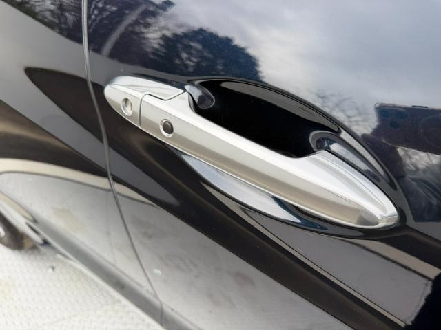 ヴェゼル ハイブリッドZ・ホンダセンシング ワンオーナー・7インチ純ナビTV・Bluetooth・インターナビ・Rカメラ・ETC・シートヒーター・AW レーダーサポート 1オーナ- DVD再生機能 整備記録簿 横滑り防止システム 盗難防止装置(67枚目)