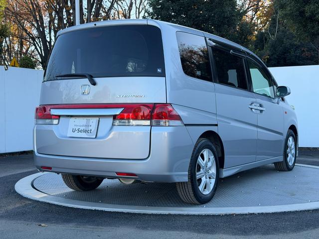 ステップワゴン GLパッケージ ワンオーナー・純ナビ・CD・DVD・左パワスラ・Rカメラ・HID・AW キーレスキー バックモニター パワーウインドウ 盗難防止装置 DVD再生 HDDナビ PS ABS エアバッグ 三列シート(21枚目)