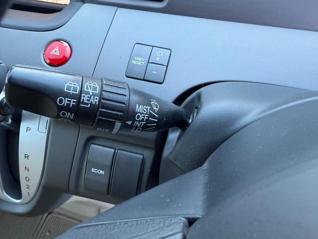 ステップワゴン GLパッケージ ワンオーナー・純ナビ・CD・DVD・左パワスラ・Rカメラ・HID・AW キーレスキー バックモニター パワーウインドウ 盗難防止装置 DVD再生 HDDナビ PS ABS エアバッグ 三列シート(33枚目)