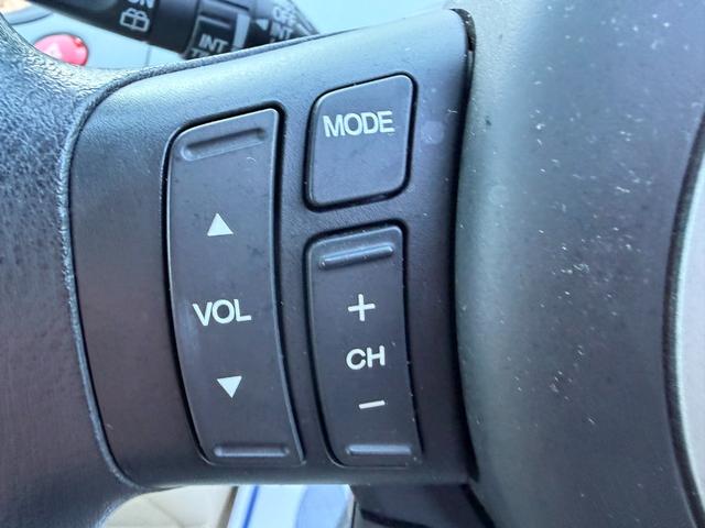 ステップワゴン GLパッケージ ワンオーナー・純ナビ・CD・DVD・左パワスラ・Rカメラ・HID・AW キーレスキー バックモニター パワーウインドウ 盗難防止装置 DVD再生 HDDナビ PS ABS エアバッグ 三列シート(35枚目)