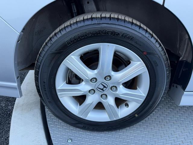 ステップワゴン GLパッケージ ワンオーナー・純ナビ・CD・DVD・左パワスラ・Rカメラ・HID・AW キーレスキー バックモニター パワーウインドウ 盗難防止装置 DVD再生 HDDナビ PS ABS エアバッグ 三列シート(53枚目)