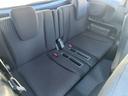 ワイドで広い3列目シートです。足元にもゆとりがあり、広々と使えます。