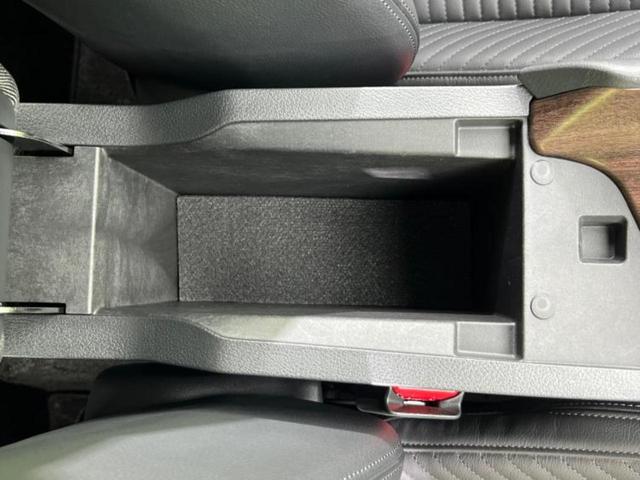 オーラ ４ＷＤ　Ｇ　ＦＯＵＲレザーエディション　ＢＯＳＥ／保証書／純正　ＳＤナビ／インテリジェントルームミラー／衝突安全装置／シートヒーター／全方位モニター／車線逸脱防止支援システム／シート　フルレザー／プロパイロット／ドライブレコーダー　社外（30枚目）