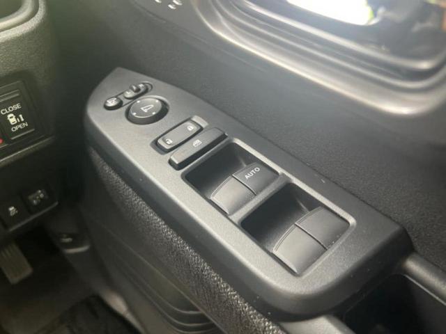 Ｎ－ＢＯＸカスタム ４ＷＤヒョウジュン　保証書／純正　９インチ　ＳＤナビ／フリップダウンモニター／ホンダセンシング／両側電動スライドドア／シートヒーター／車線逸脱防止支援システム／ヘッドランプ　ＬＥＤ／Ｂｌｕｅｔｏｏｔｈ接続／ＥＴＣ　４ＷＤ（28枚目）