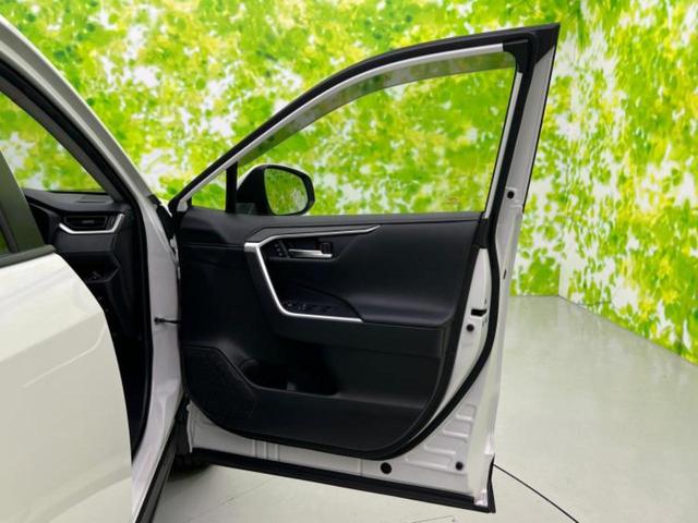 RAV4 4WDハイブリッドG ディスプレイオーディオ+ナビ/デジタルインナーミラー/衝突安全装置/シートヒーター/パノラミックビューモニター/車線逸脱防止支援システム/シート 合皮/電動バックドア/ドライブレコーダー 前後 4WD(20枚目)