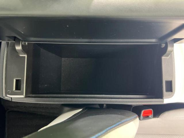 プリウス 4WD Aプレミアムツーリングセレクション 保証書/純正 9インチ SDナビ/衝突安全装置/シートヒーター/車線逸脱防止支援システム/シート 合皮/パーキングアシスト 自動操舵/ドライブレコーダー 前後/ヘッドランプ LED バックカメラ(29枚目)