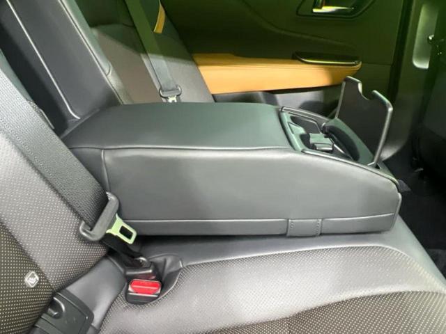 クラウンクロスオーバー ４ＷＤ　ＲＳアドバンスド　新品タイヤ／純正エアロ／保証書／ディスプレイオーディオ＋ナビ／衝突安全装置／シートヒーター／パノラミックビューモニター／車線逸脱防止支援システム／シート　合皮／ドライブレコーダー　前後　全周囲カメラ（31枚目）