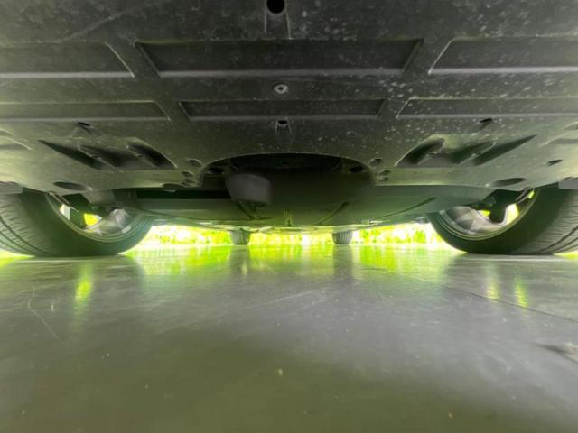 クラウンクロスオーバー ４ＷＤ　ＲＳアドバンスド　新品タイヤ／純正エアロ／保証書／ディスプレイオーディオ＋ナビ／衝突安全装置／シートヒーター／パノラミックビューモニター／車線逸脱防止支援システム／シート　合皮／ドライブレコーダー　前後　全周囲カメラ（44枚目）