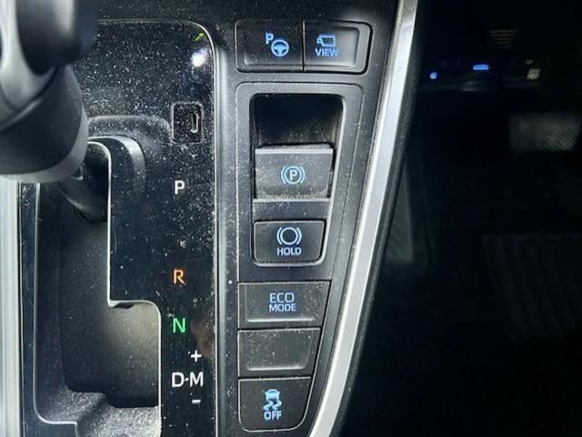 ヴォクシー 4WD S-Z 新品タイヤ/保証書/ディスプレイオーディオ+ナビ10.5インチ/トヨタセーフティセンス/両側電動スライドドア/シートヒーター/パノラミックビューモニター/車線逸脱防止支援システム 衝突被害軽減システム(15枚目)