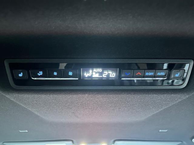 ヴォクシー 4WD S-Z 新品タイヤ/保証書/ディスプレイオーディオ+ナビ10.5インチ/トヨタセーフティセンス/両側電動スライドドア/シートヒーター/パノラミックビューモニター/車線逸脱防止支援システム 衝突被害軽減システム(18枚目)