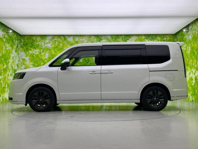 ステップワゴン 4WDスパーダ 新品タイヤ/純正 10インチ SDナビ/フリップダウンモニター/衝突安全装置/両側電動スライドドア/シートヒーター/車線逸脱防止支援システム/シート ハーフレザー/電動バックドア 衝突被害軽減システム(2枚目)