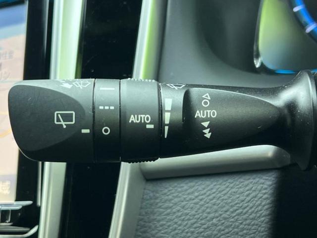 ハリアー 4WDプレミアム 保証書/純正 9インチ SDナビ/衝突安全装置/車線逸脱防止支援システム/シート ハーフレザー/パーキングアシスト バックガイド/電動バックドア/ヘッドランプ LED 衝突被害軽減システム 電動シート(17枚目)